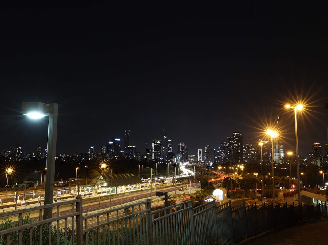 Die Innenstadt von Tel Aviv am 5. August 2022 – am Freitagabend wurde die Stadt mit Raketen beschossen.