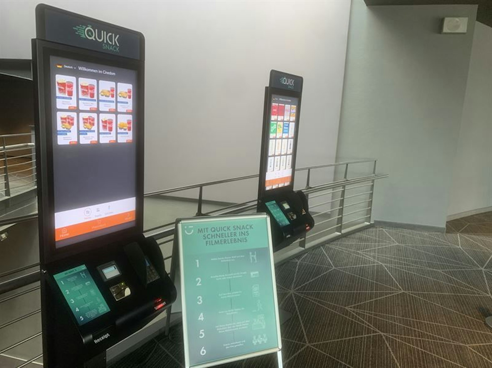 Das neue Bestellterminal im Cinedom in Köln.