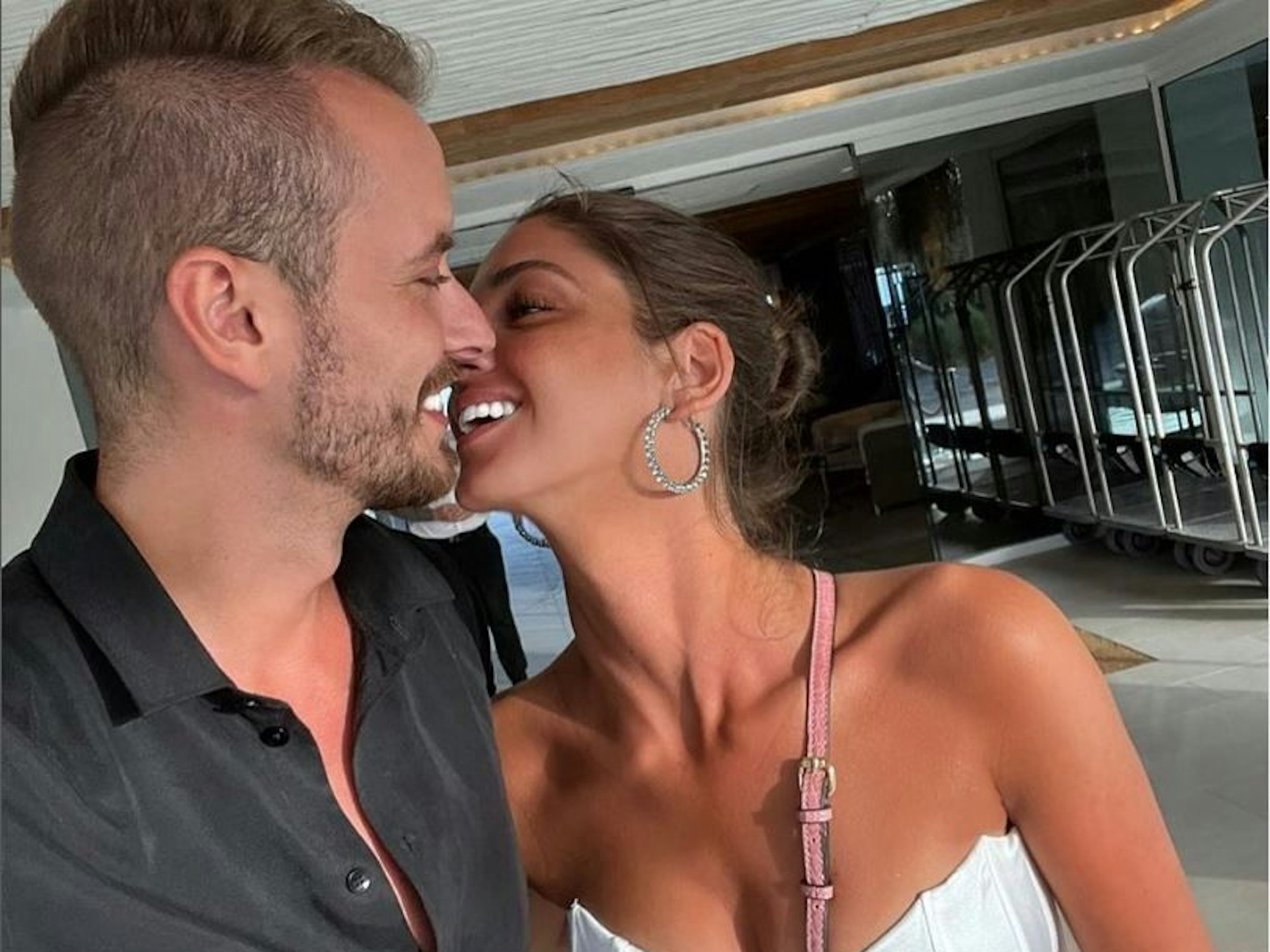 Julian Claßen und seine neue Freundin Tanja Makaric auf einem Foto vom 27.7.2022
Screenshot zur Berichterstattung erstellt