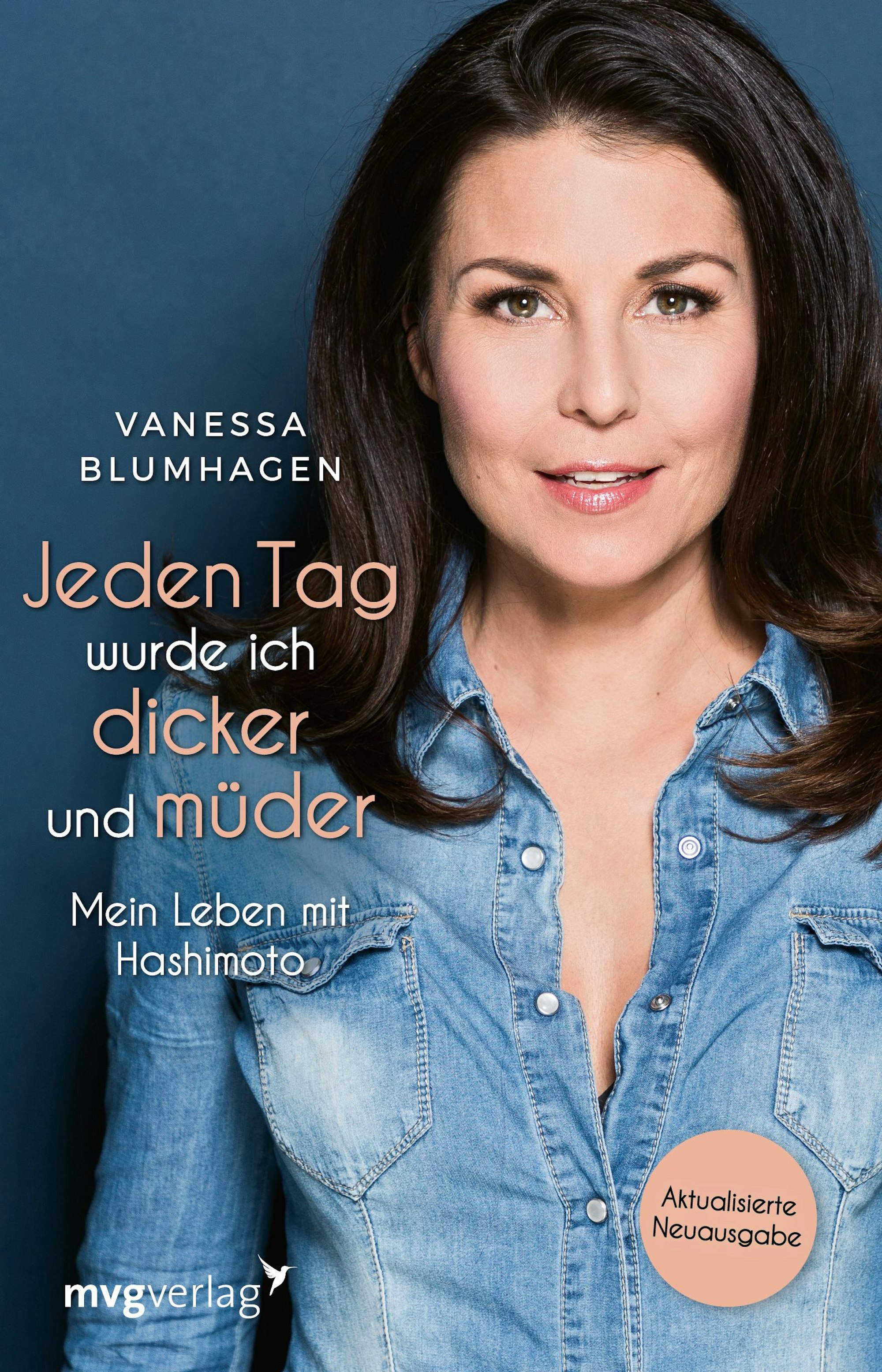 Vanessa Blumhagen, hier auf dem Cover ihres Buches „Jeden Tag wurde ich dicker und müder: Mein Leben mit Hashimoto“.