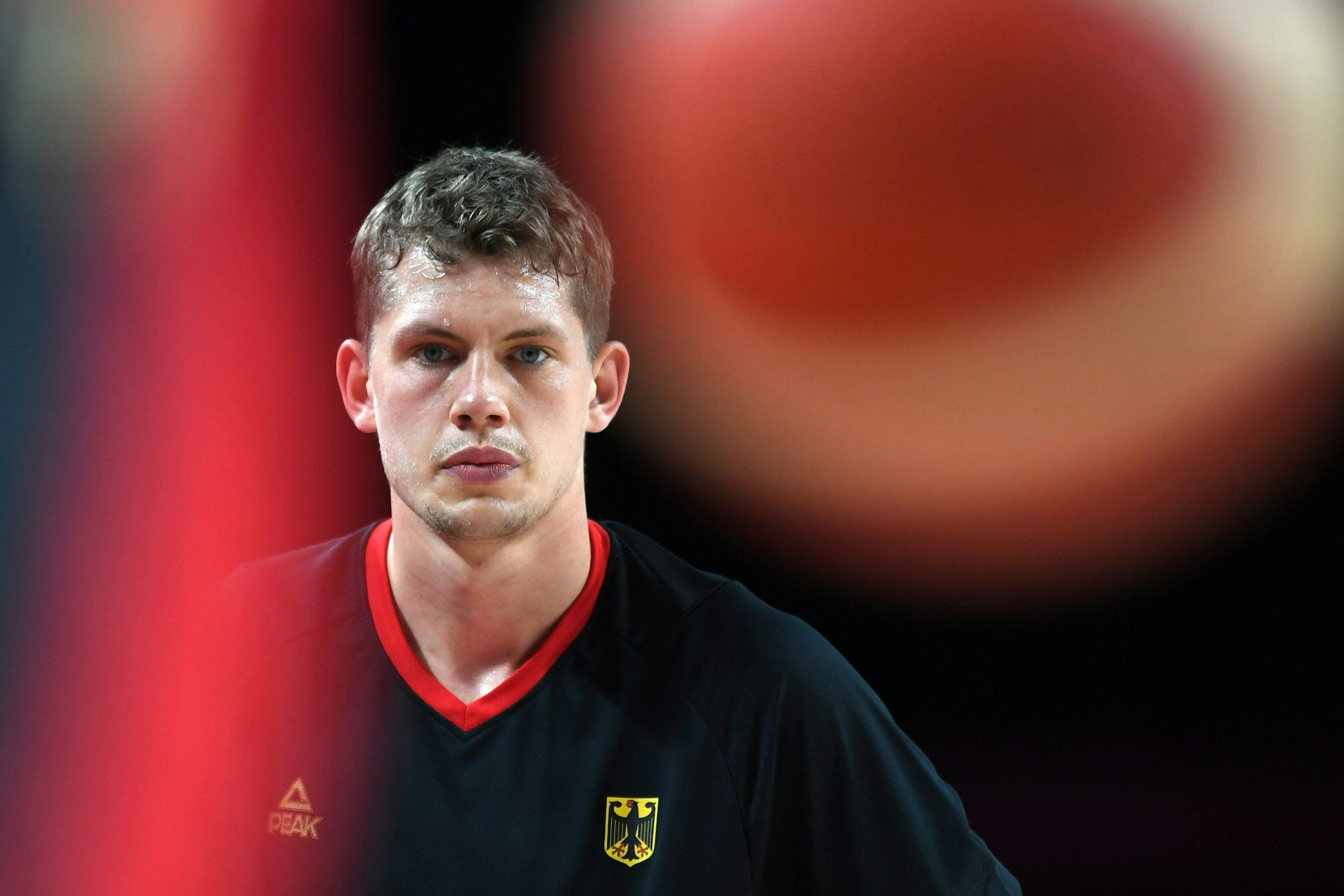 Die deutsche Basketball-Nationalmannschaft muss sowohl in der Vorbereitung als auch bei der Europameisterschaft selbst kurzfristig auf NBA-Profi Moritz Wagner verzichten. Hier ist er vor dem Olympia-Viertelfinale gegen Slowenien.