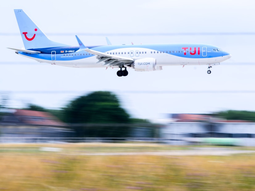 Auch eine Tui-Maschine musste notlanden. Unser Archivfoto zeigt Flugzeug der Airline Tui im Landeanflug am Flughafen Palma de Mallorca.