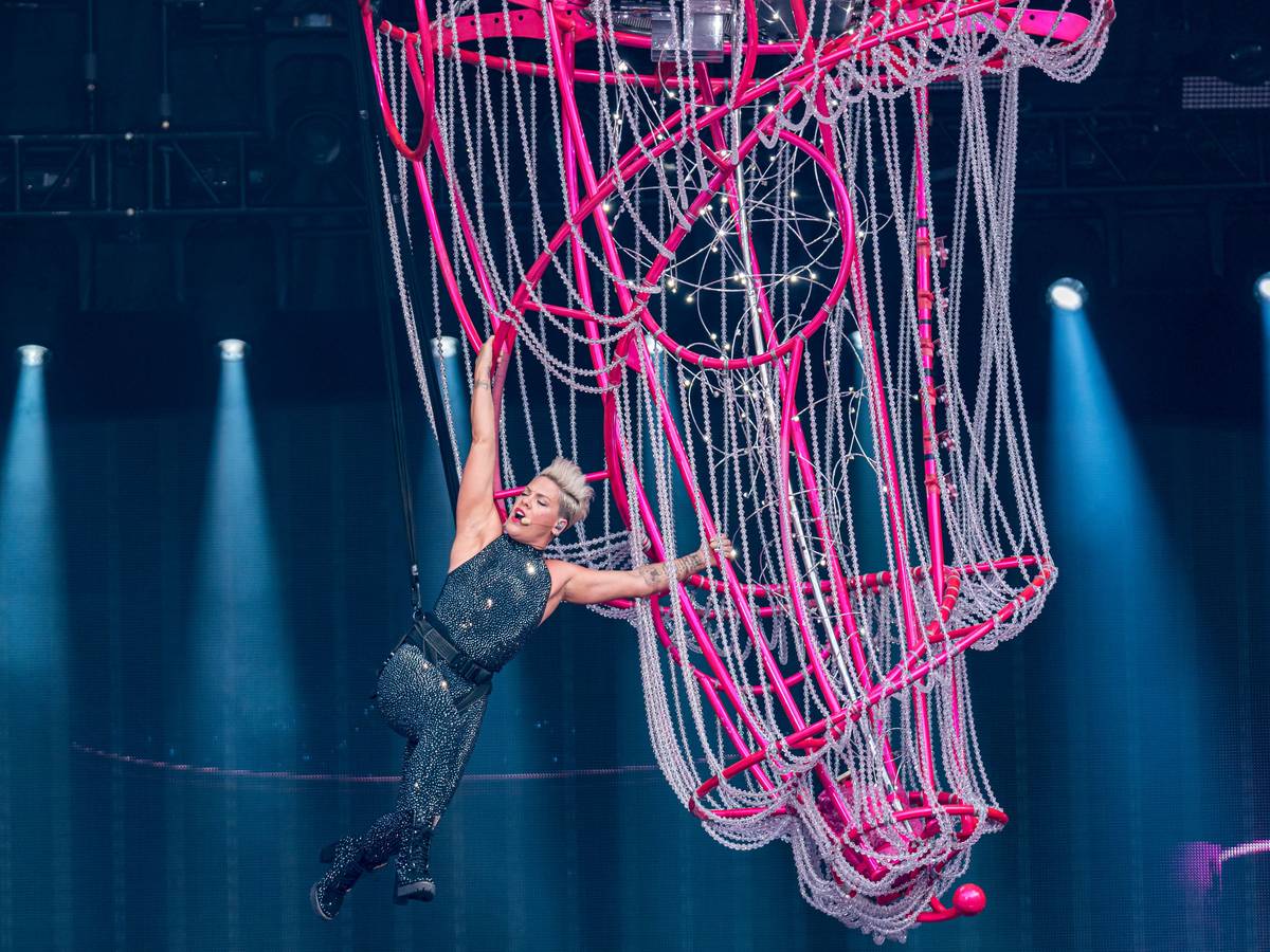 Die US-amerikanische Pop-Rock-Sängerin Pink bei ihrem Auftritt in Köln.