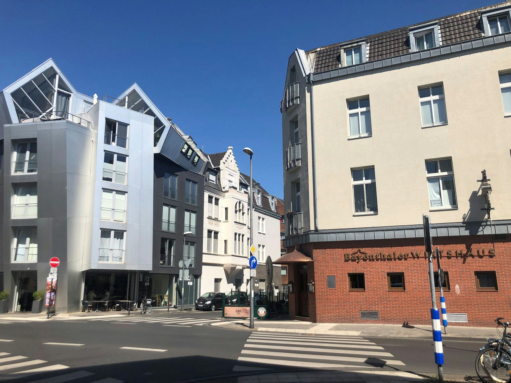 Kreuzung der Goltsteinstraße in Köln-Bayenthal.