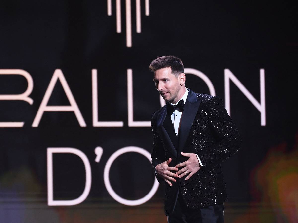 Lionel Messi im Glitzeranzug.