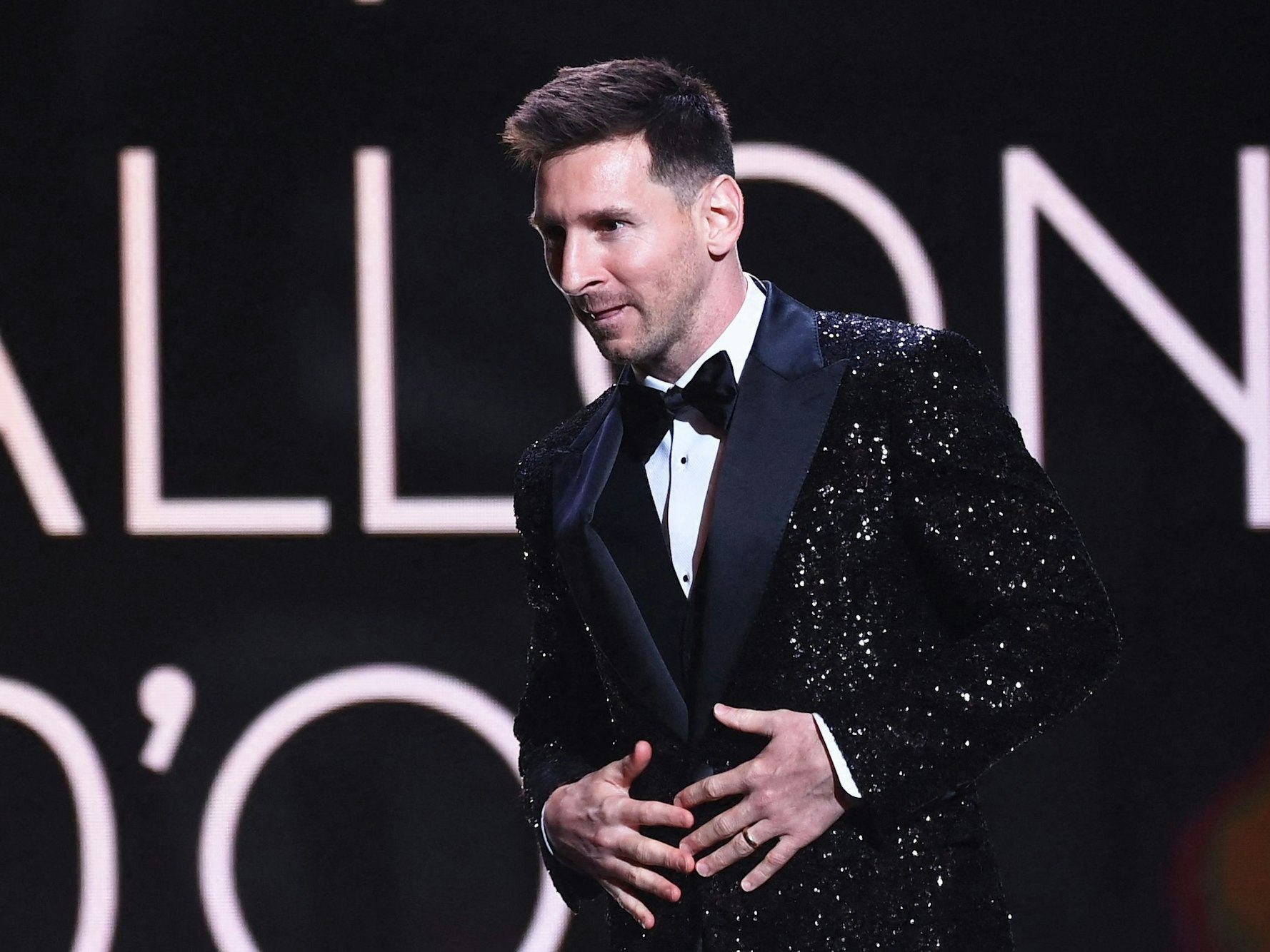 Lionel Messi im Glitzeranzug.