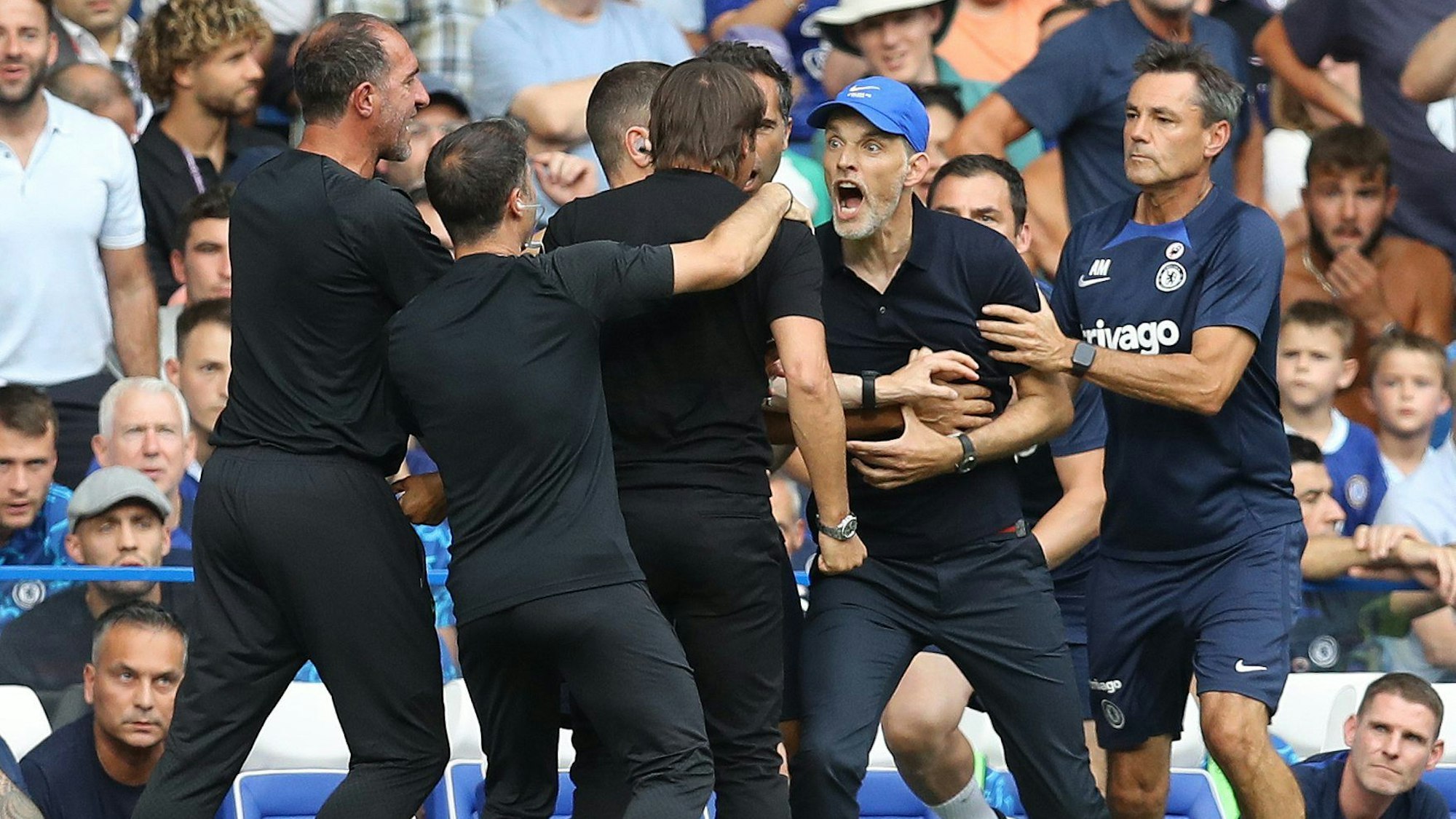 Thomas Tuchel wütet beim Spiel zwischen dem FC Chelsea und Tottenham Hotspur.