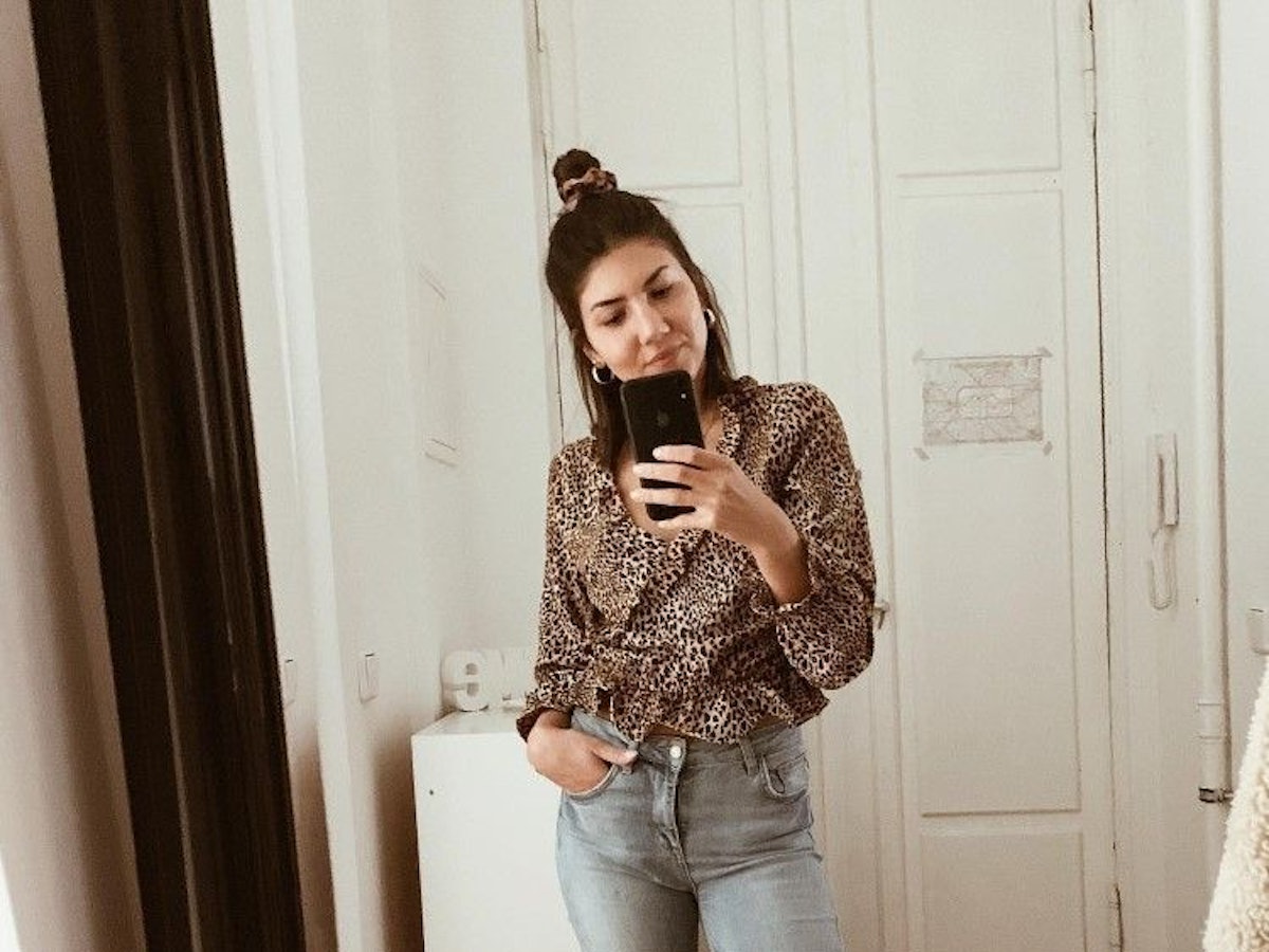 Amira Tröger, hier auf einem Instagram-Selfie vom September 2019, ist ein wahres Promi-Lexikon.