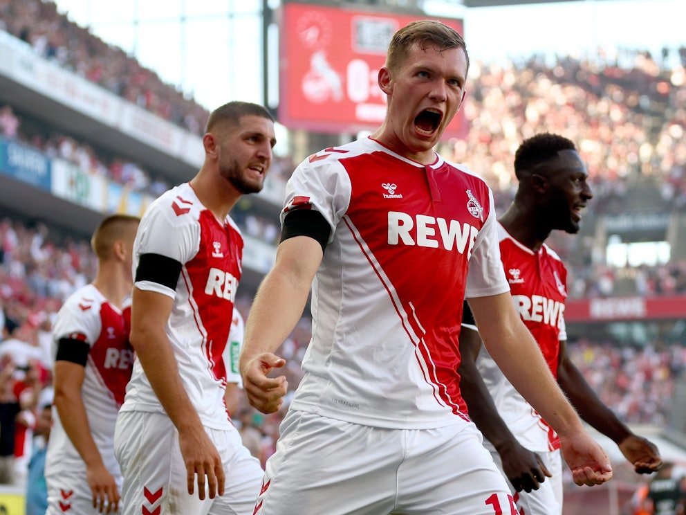 Luca Kilian jubelt im Trikot des 1. FC Köln