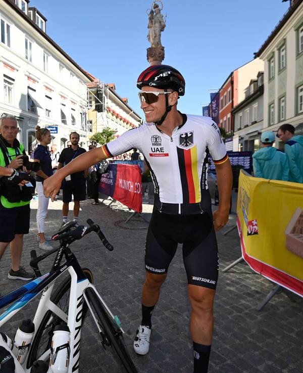 Pascal Ackermann vor dem Start des EM-Straßenrennens.