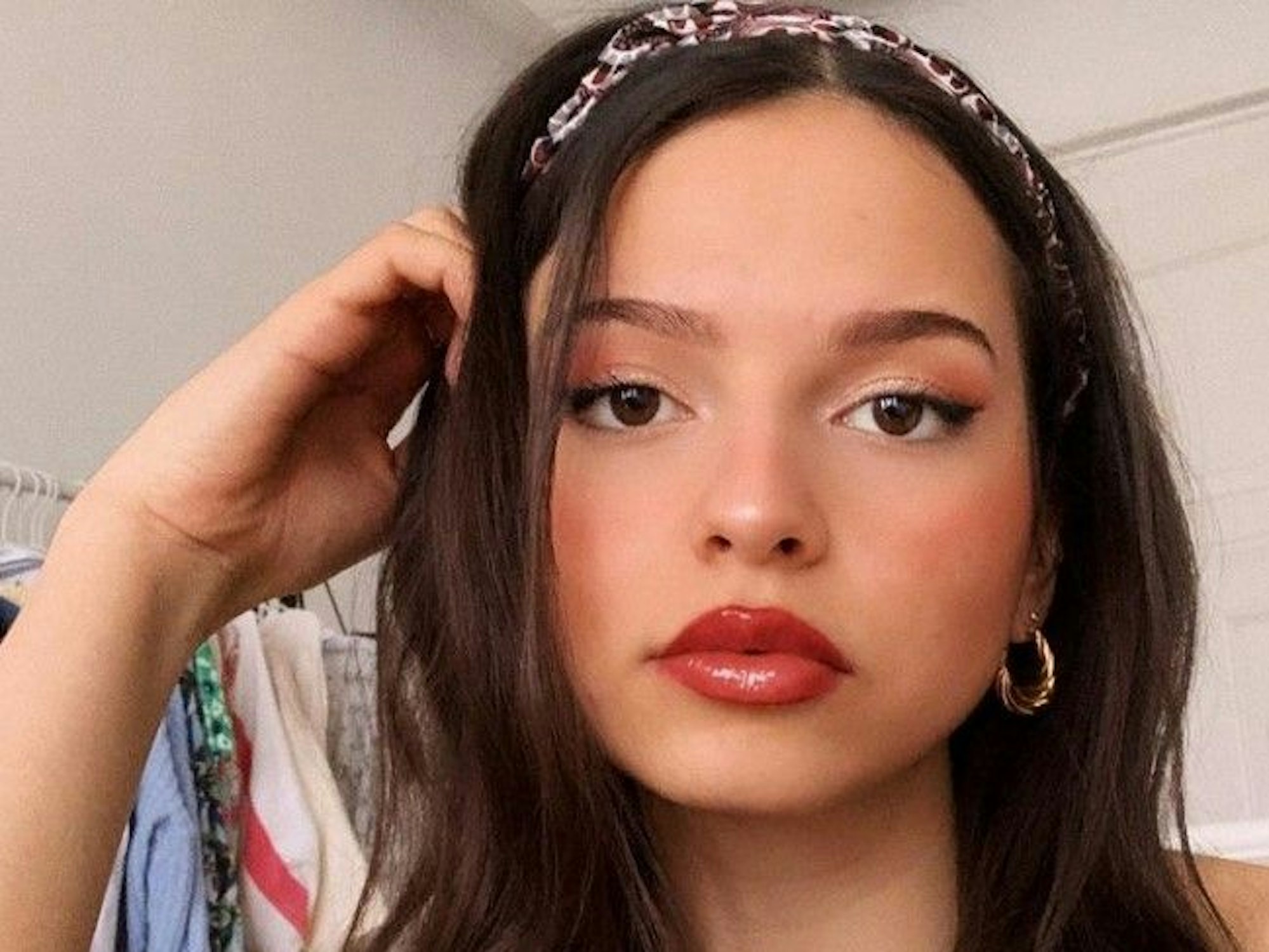 Nina Chuba, hier auf einem Instagram-Selfie vom Mai 2021, ist eine deutsche Sängerin und Schauspielerin.