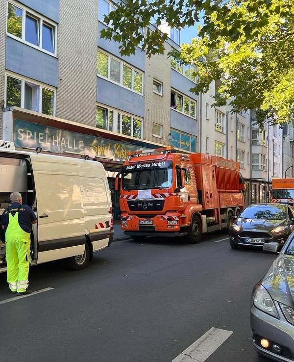 Wasserrohrbuch am 16. August auf der Luxemburger Straße
