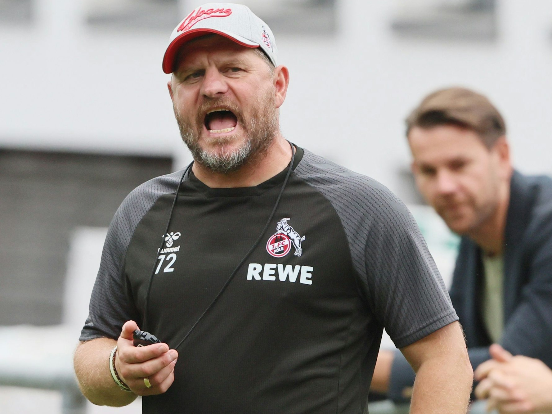 Steffen Baumgart bereitet den FC auf das Conference-League-Hinspiel vor.