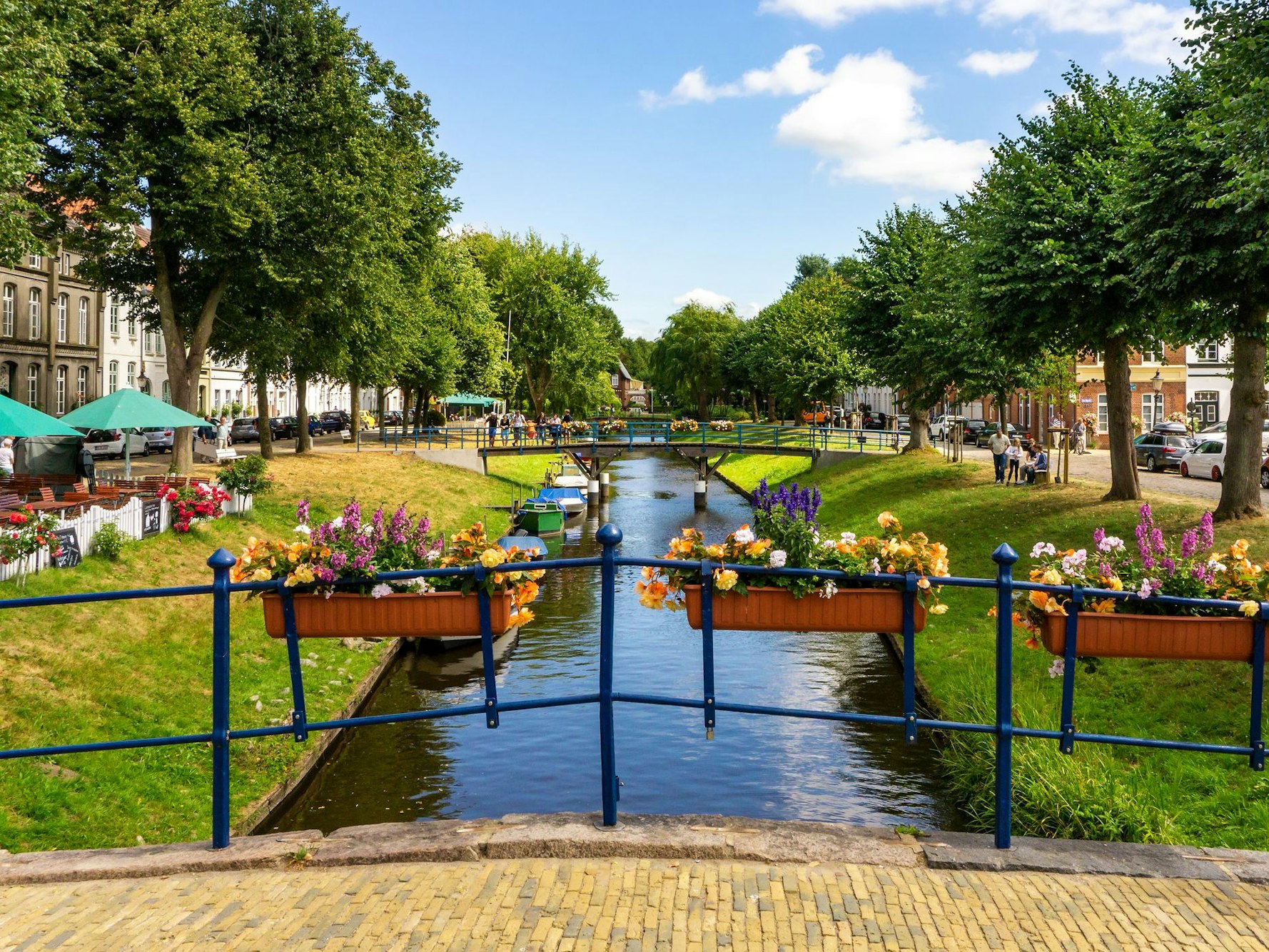Das malerische Friedrichstadt erinnert an die Niederlande.