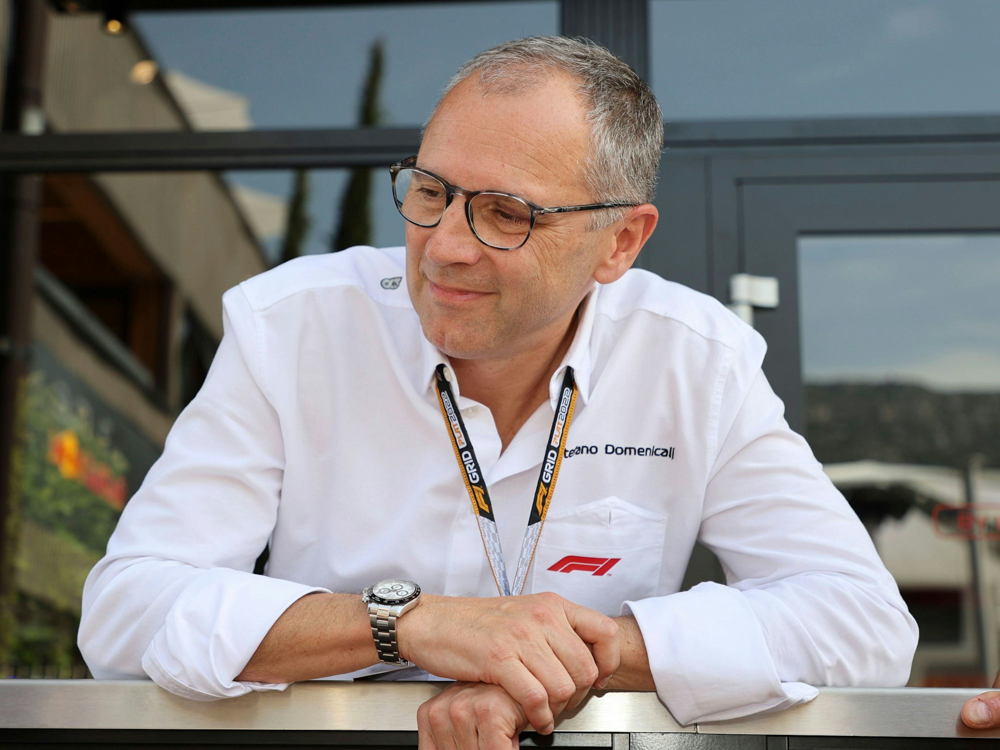 F1-Boss Stefano Domenicali schaut das Rennen in Monaco.