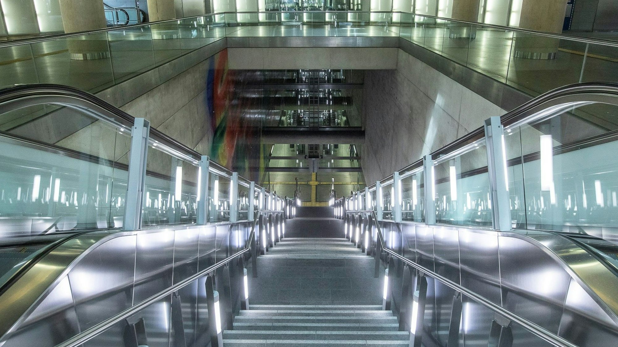 Haltestelle Chlodwigplatz der Linie 17 in Köln.