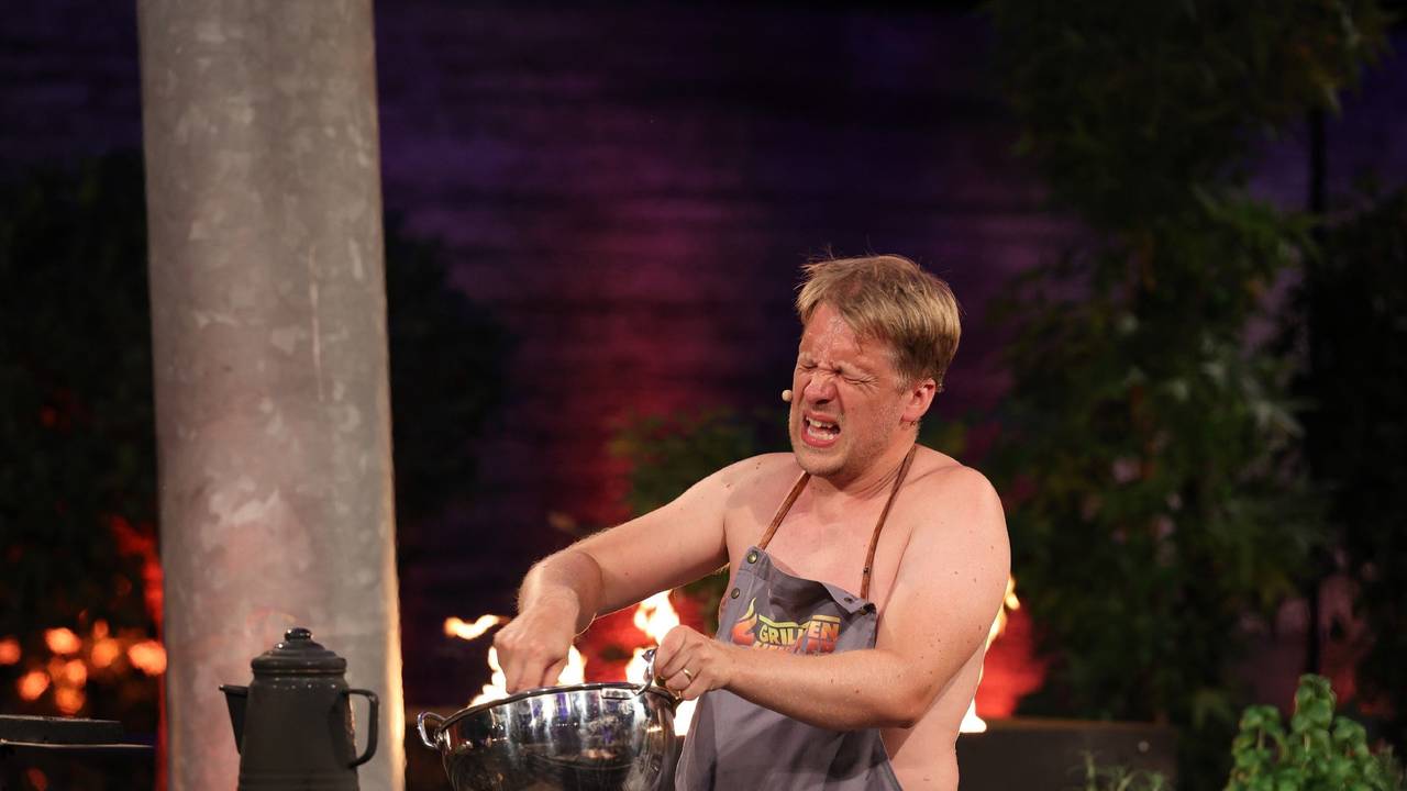 Comedian Oliver Pocher leidet bei „Grill den Henssler“ (TV-Ausstrahlung: 21. August).