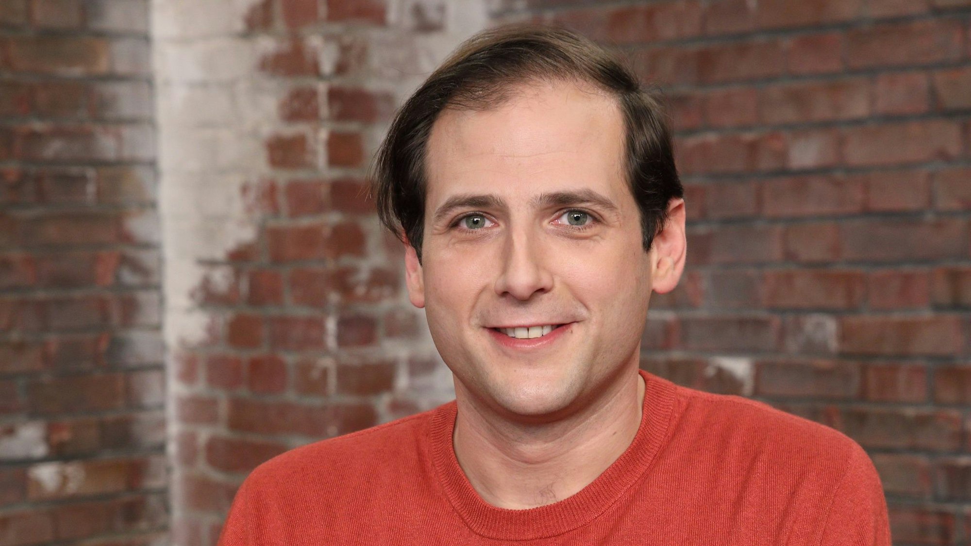 Julian Schmitz-Avila, bekannt durch die Trödelshow Bares für Rares, enthüllte auf seinem Instagram-Account eine ungeahnte Qualifikation.