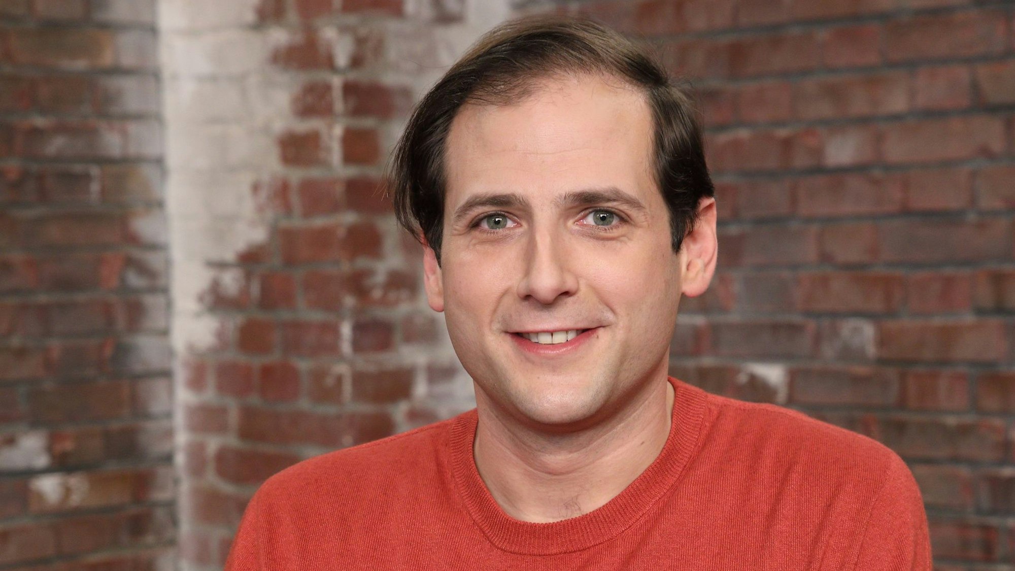 Julian Schmitz-Avila, bekannt durch die Trödelshow „Bares für Rares“, enthüllte auf seinem Instagram-Account eine ungeahnte Qualifikation.