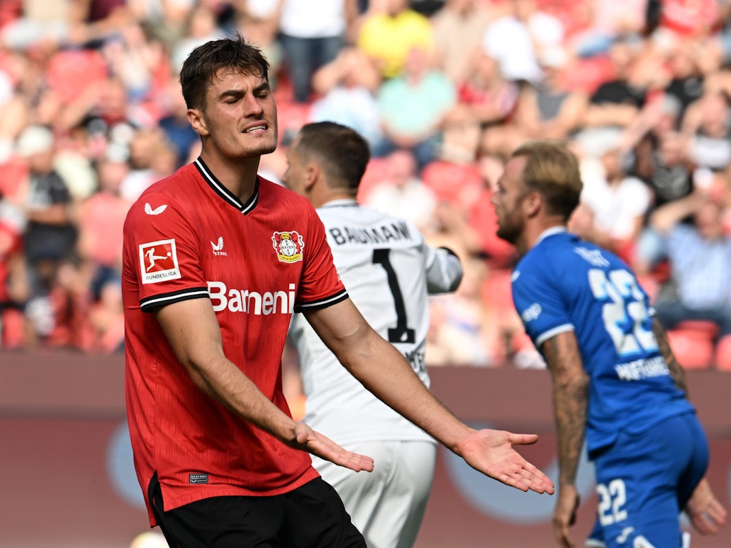 Patrik Schick von Bayer Leverkusen ist unzufrieden.