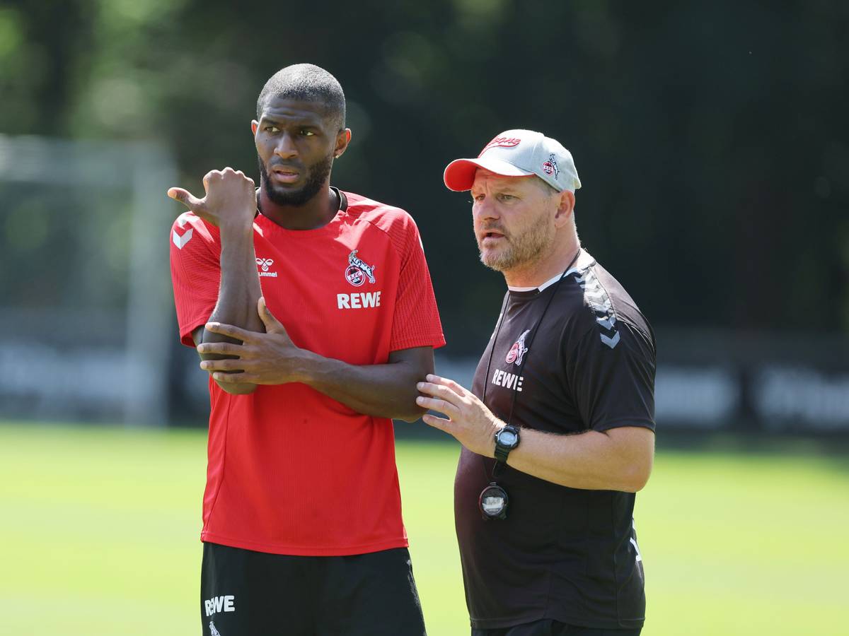 Ex-FC-Profi Anthony Modeste beim Training am 28. Juli 2022 mit Chefcoach Steffen Baumgart
