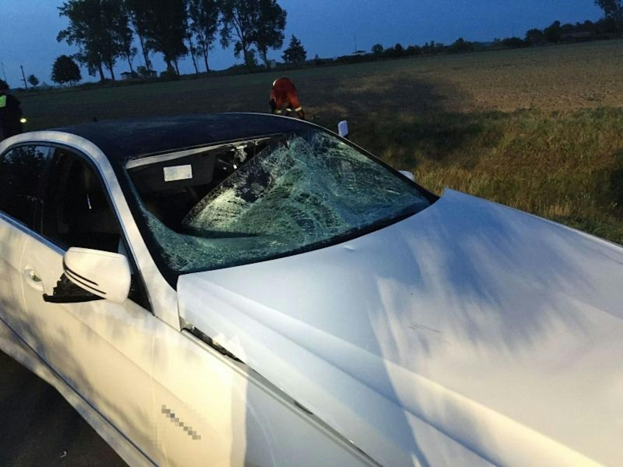In Bad Doberan ist ein Autofahrer in eine Menschengruppe gerast.n