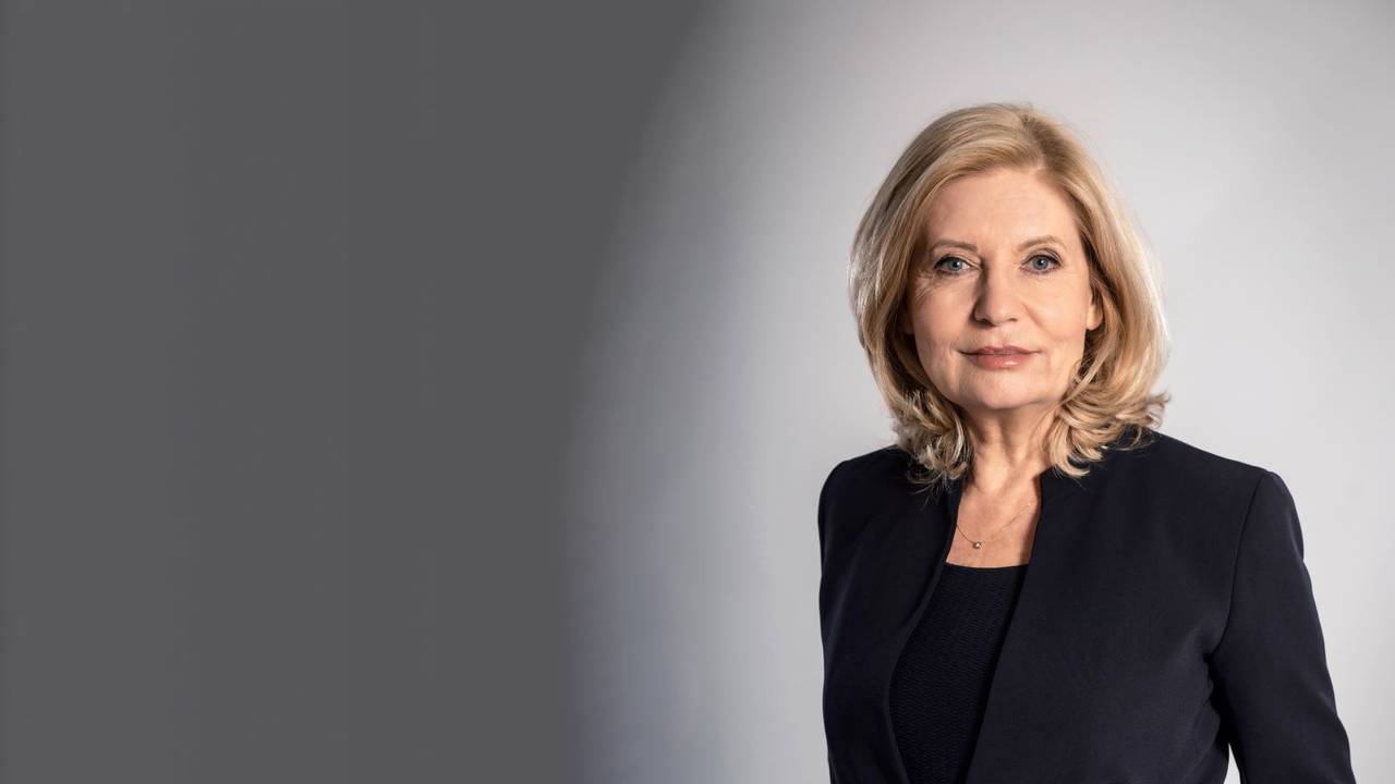 Sabine Postel als Anwältin Isabel von Brede in der ARD-Serie "Die Kanzlei"