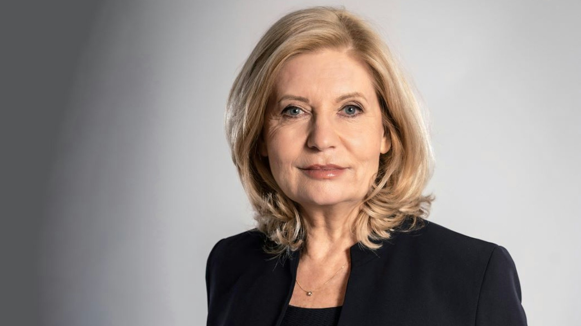 Sabine Postel als Anwältin Isabel von Brede in der ARD-Serie "Die Kanzlei"