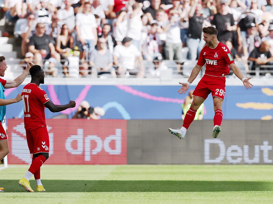 Jan Thielmanns Jubelsprung in Frankfurt (am 21. August 2022) konnte sich genauso sehen lassen wie sein Traumtor zum 1:1-Ausgleich für den 1. FC Köln.