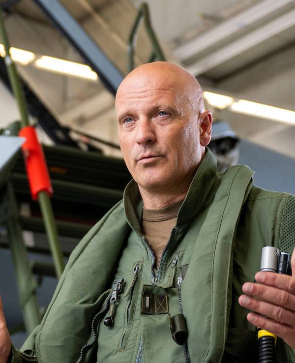 Ingo Gerhartz, Generalleutnant der Luftwaffe (hier im Juli 2022) hat vermehrte Begegnungen mit russischen Flugzeugen im Baltikum eingeordnet.