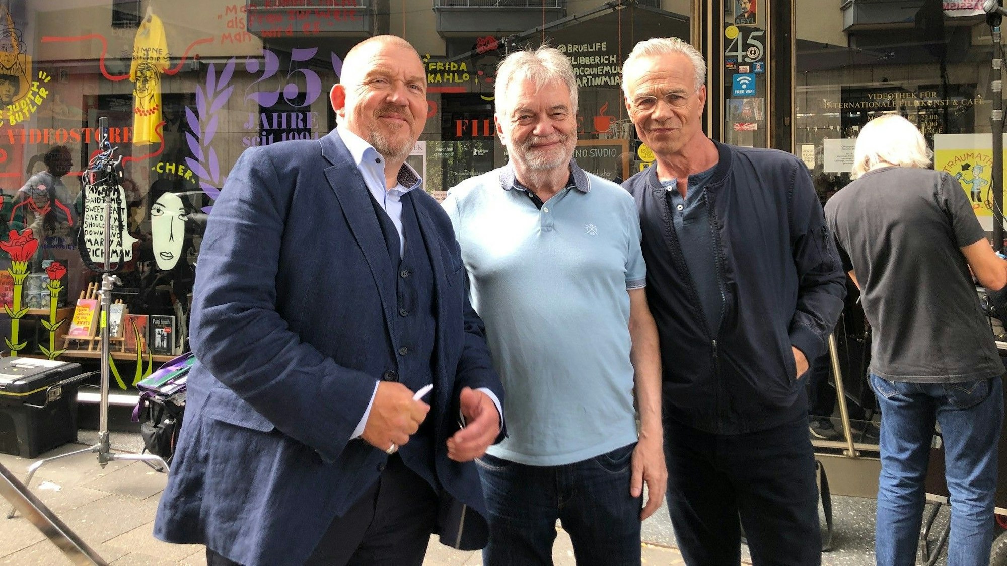 Detektiv Lothar Wenzel (Mitte) mit den „Tatort“-Kommissaren Max Ballauf (Behrendt, r.) und Freddy Schenk (Bär).