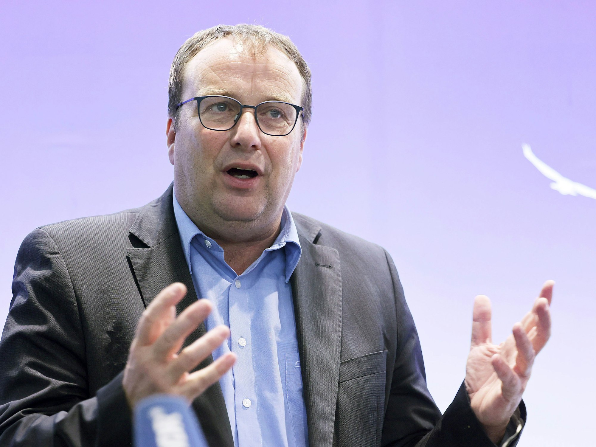 Oliver Krischer (Grüne), Umweltminister in Nordrhein-Westfalen, äußert sich zur hydrologischen Situation im Land.