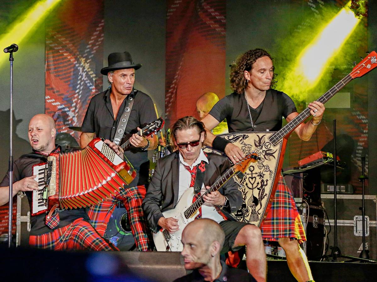 Die Band Brings auf der Bühne.