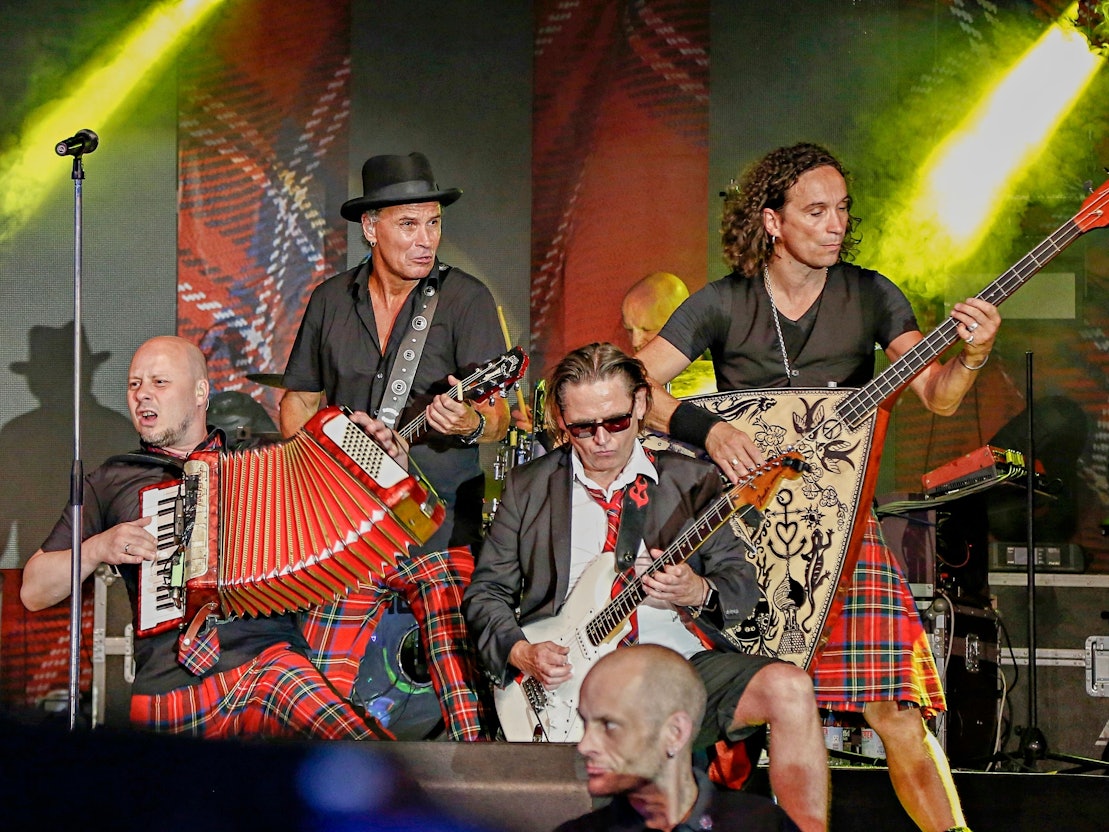 Die Band Brings auf der Bühne.