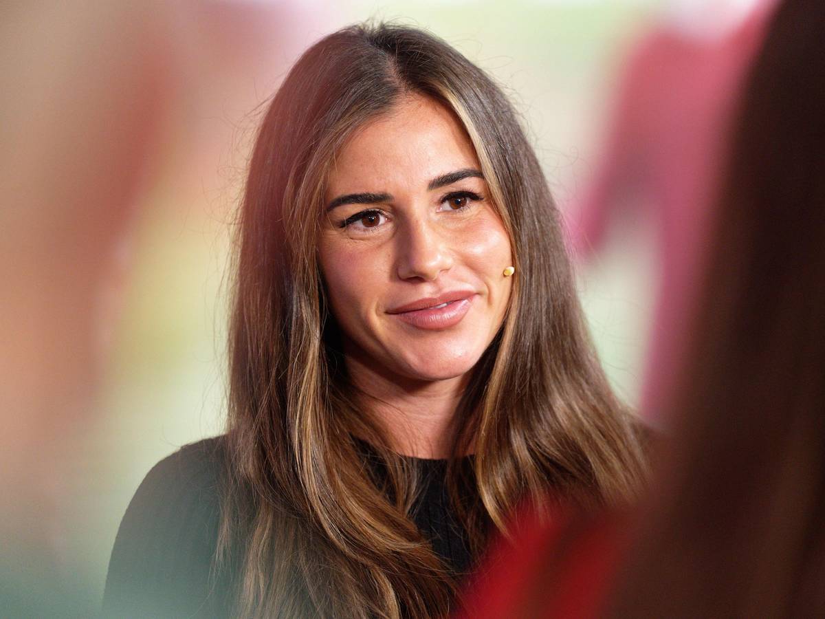 Die Sängerin Sarah Engels steht beim 26. RTL-Spendenmarathon im Studio.