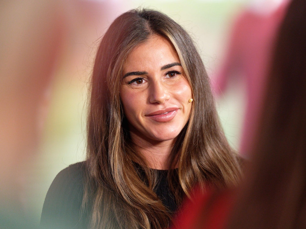 Die Sängerin Sarah Engels steht beim 26. RTL-Spendenmarathon im Studio.