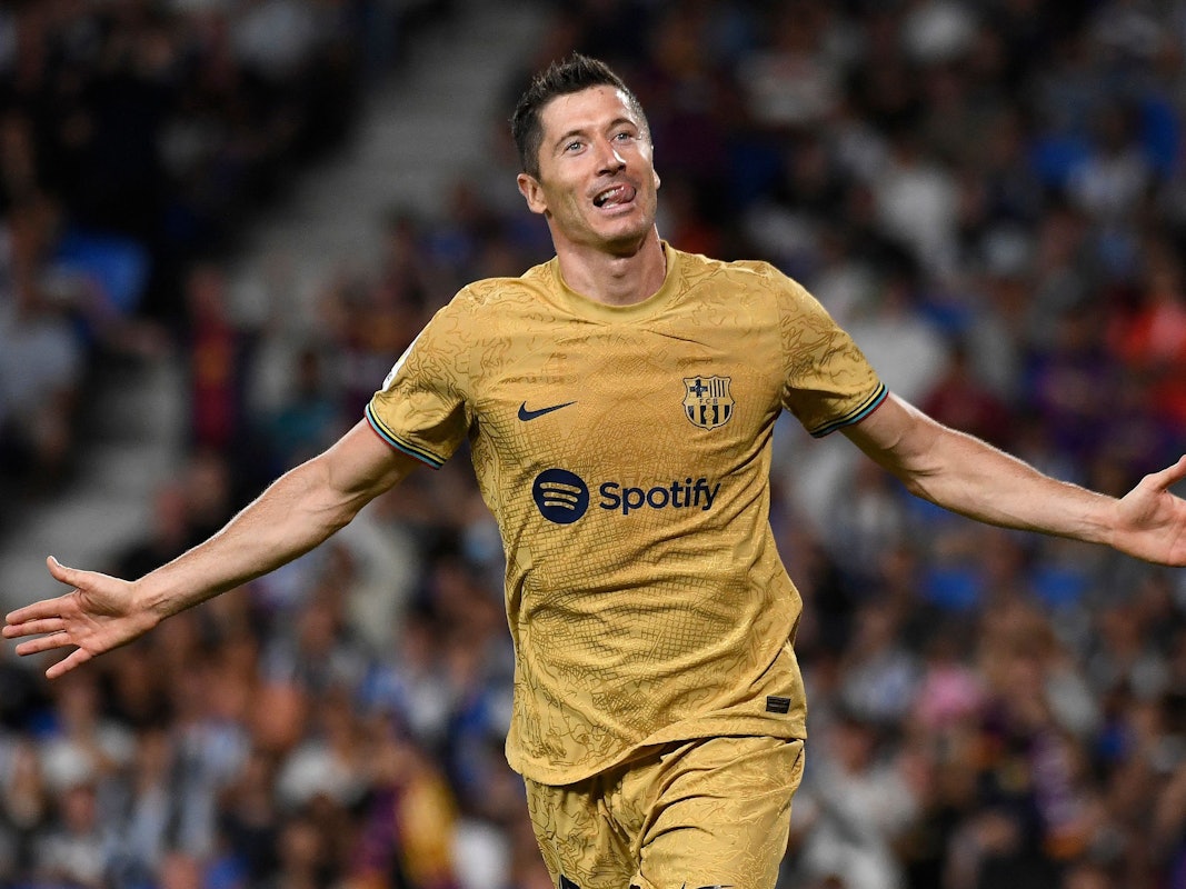 Robert Lewandowski bejubelt sein Tor gegen Real Sociedad.