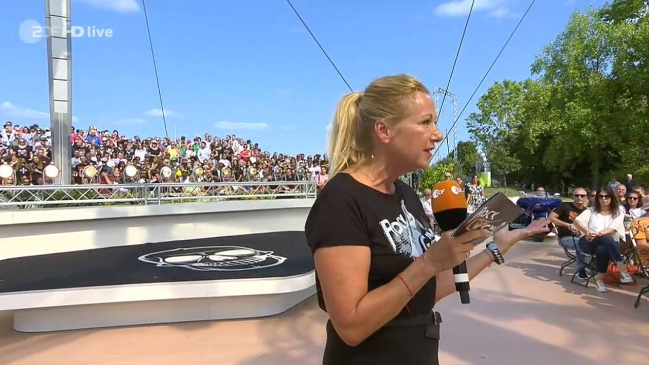 ZDF Fernsehgarten am 28.8.2022
Moderatorin Andrea Kiewel
Screenshot zur Berichterstattung erstellt.
Foto: ZDF