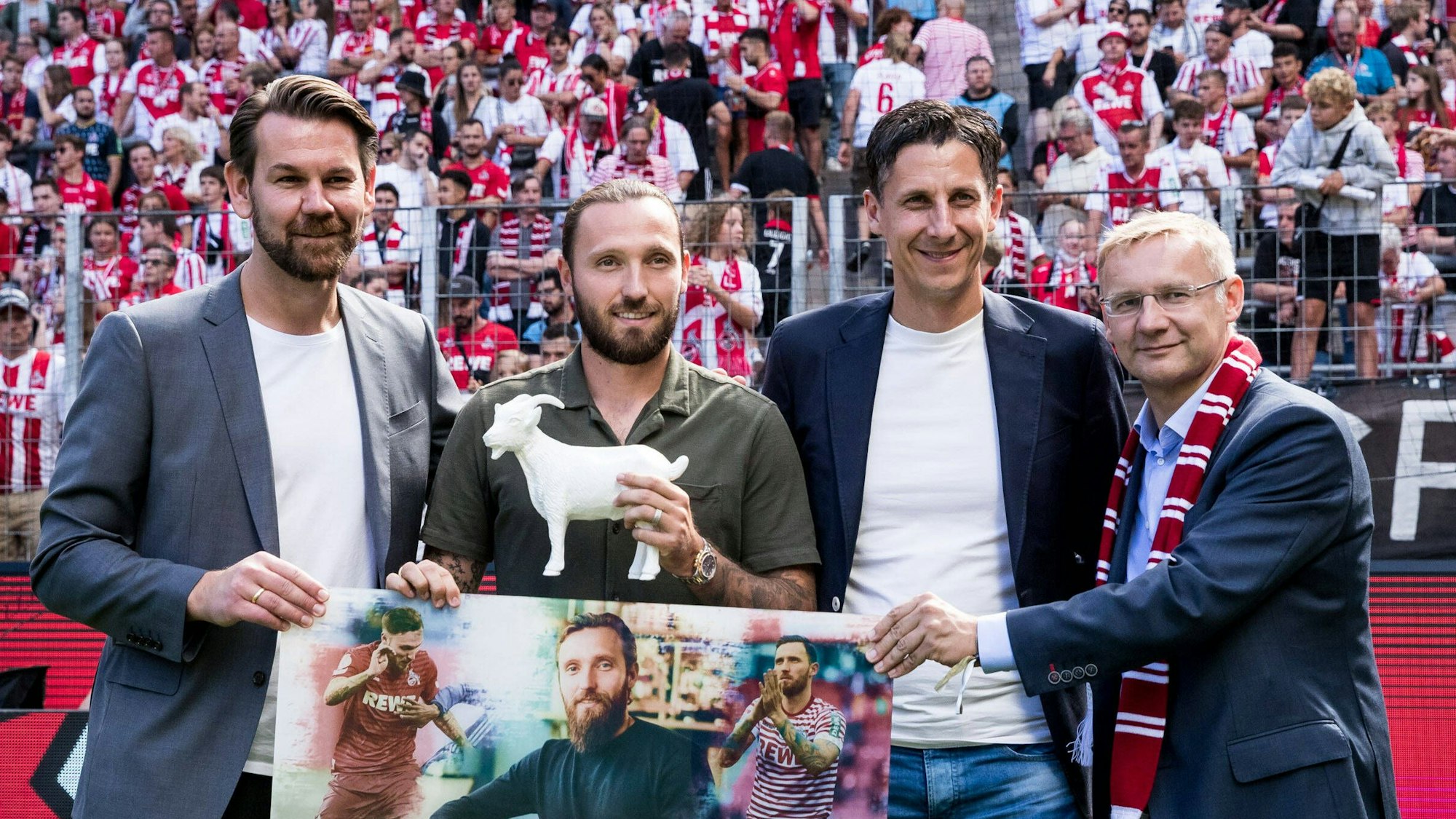 Thomas Kessler, Marco Höger, Christian Keller und Eckhard Sauren bei der Verabschiedung von Höger.