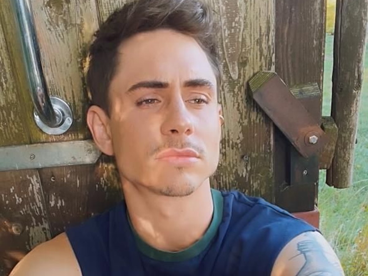 Der schwule Influencer Patjabbers hat in Videos auf dem TikTok-Kanal von EXPRESS.de über Vorurteile gegenüber Schwulen gesprochen.