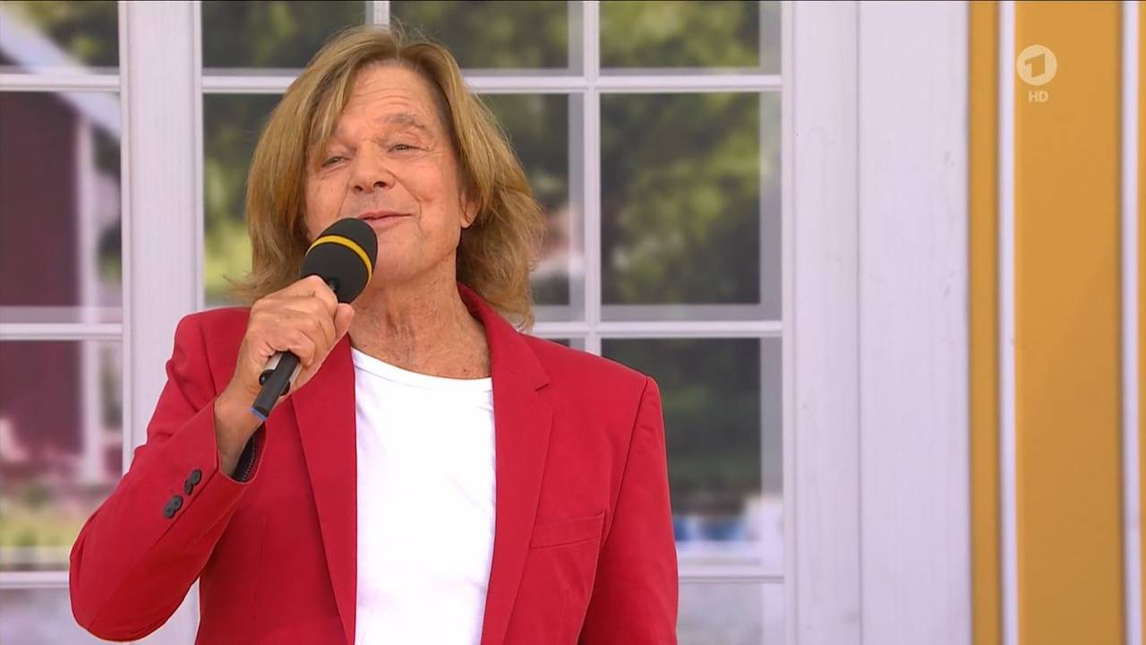 Jürgen Drews tritt am 28. August 2022 in der ARD-Show Immer wieder sonntags auf