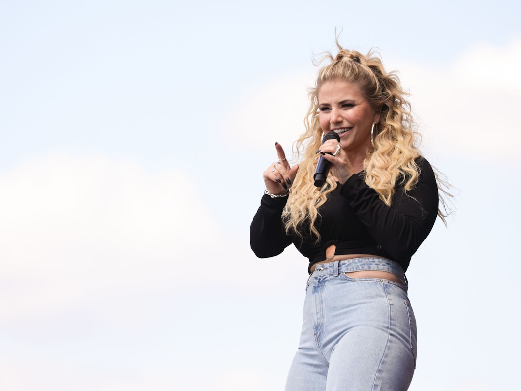 BONN, GERMANY - AUGUST 06: Beatrice Egli performs on stage at "Lieblingslieder" Music Festival on August 06, 2022 in Bonn, Germany. (Photo by Andreas Rentz/Getty Images)