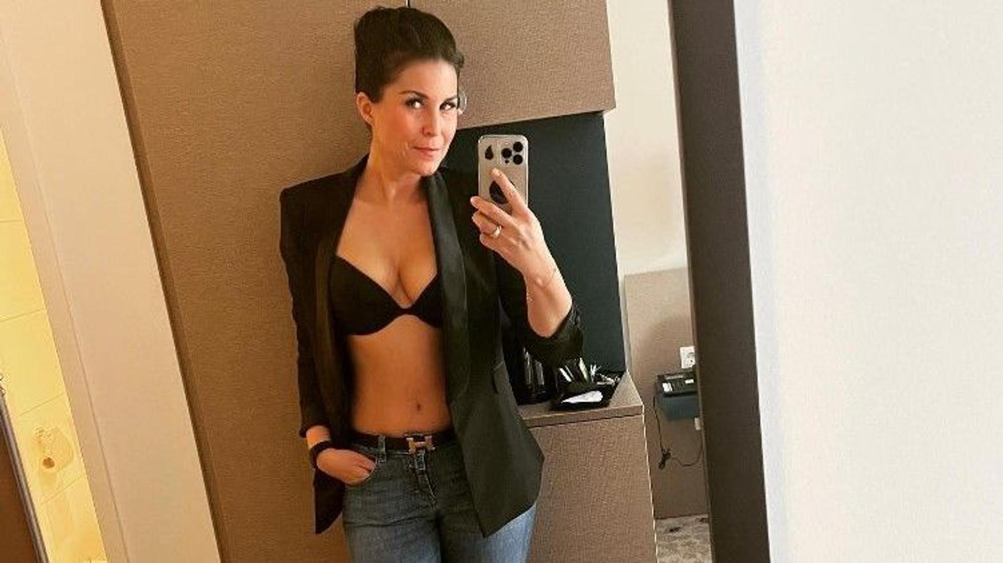 Vanessa Blumhagen, hier auf einem freizügigen Instagram-Selfie vom 2. Juni, ist immer für einen Hingucker zu haben.