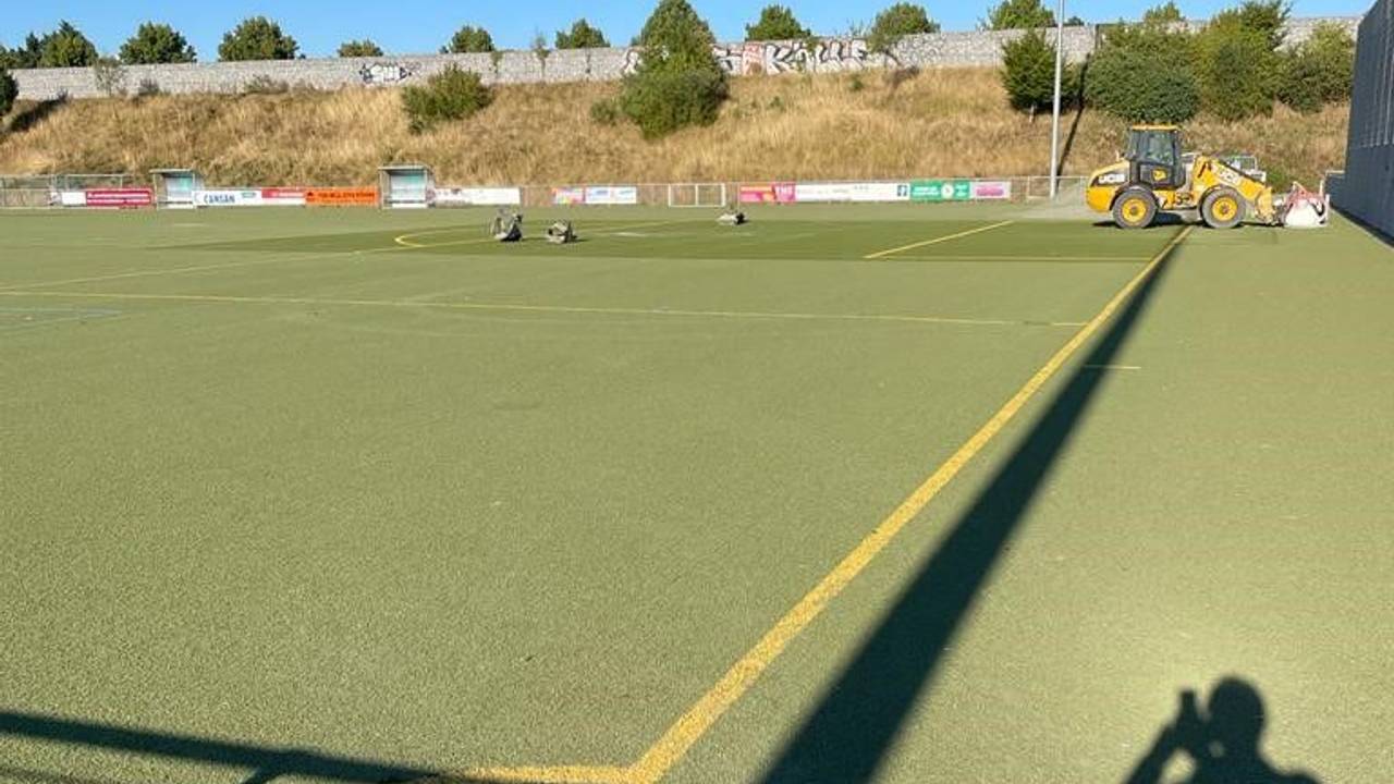 Die Bezirkssportanlage in Rodenkirchen wrd aktuell saniert.