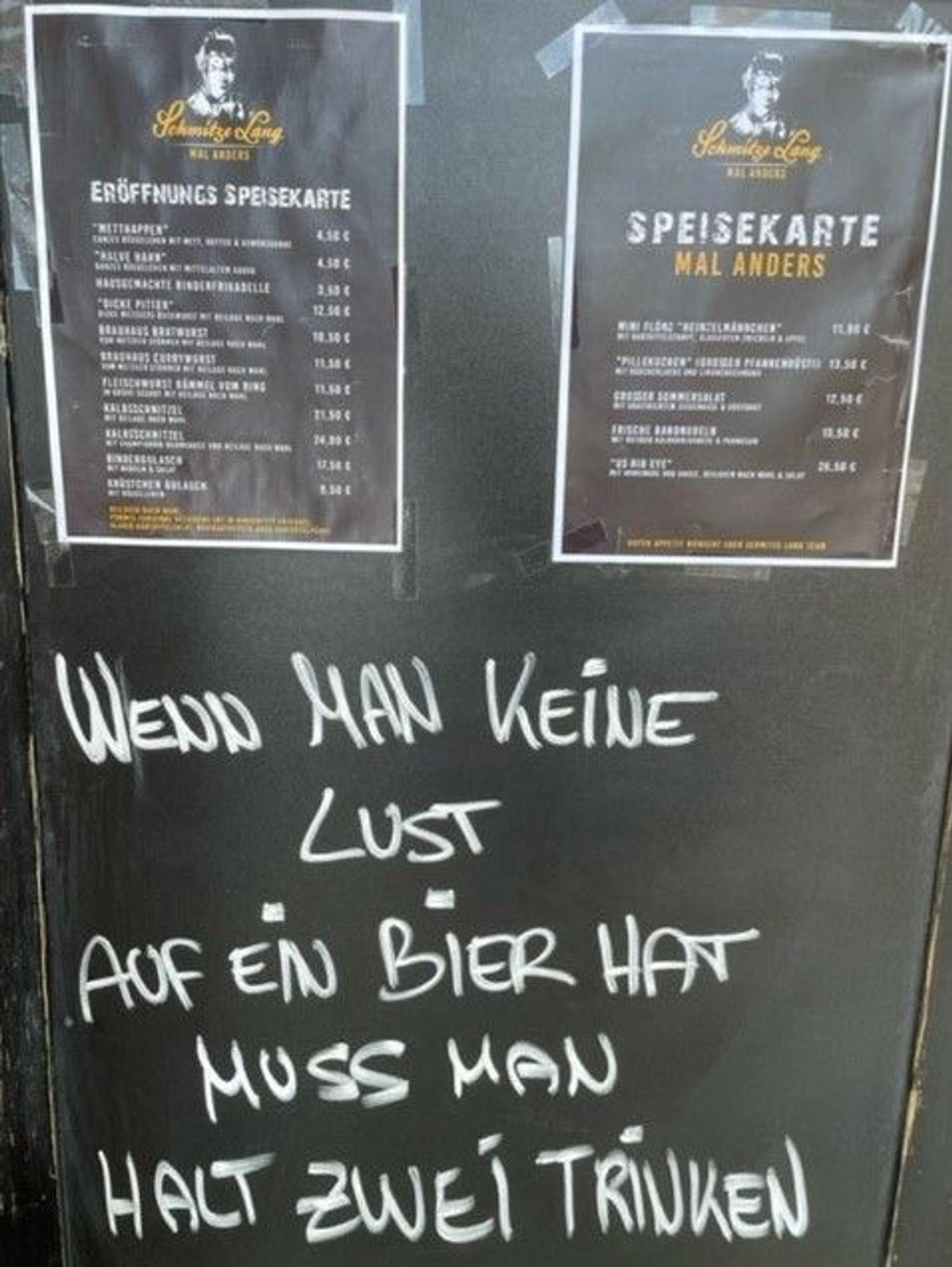 Menüschild der Gaststätte „Schmitze Lang“ in der Kölner Südstadt.