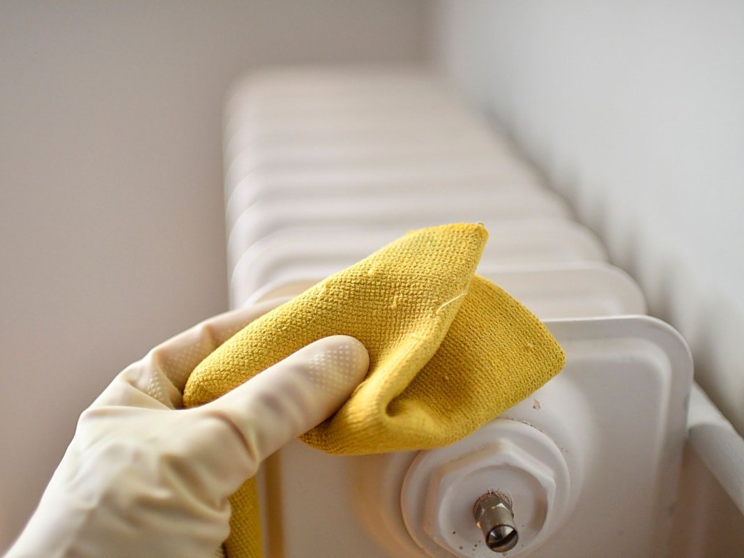 Es hat viele Vorteile, Heizkörper regelmäßig zu säubern.