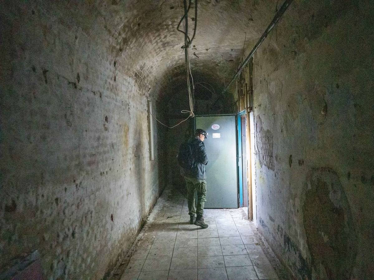 Nach einer illegalen Techno-Party in einem Bunker in der Westhovener Aue ist ein 20-Jähriger gestorben. Unser Symbolfoto zeigt eine Führung durch das Fort XI in Köln-Mülheim.