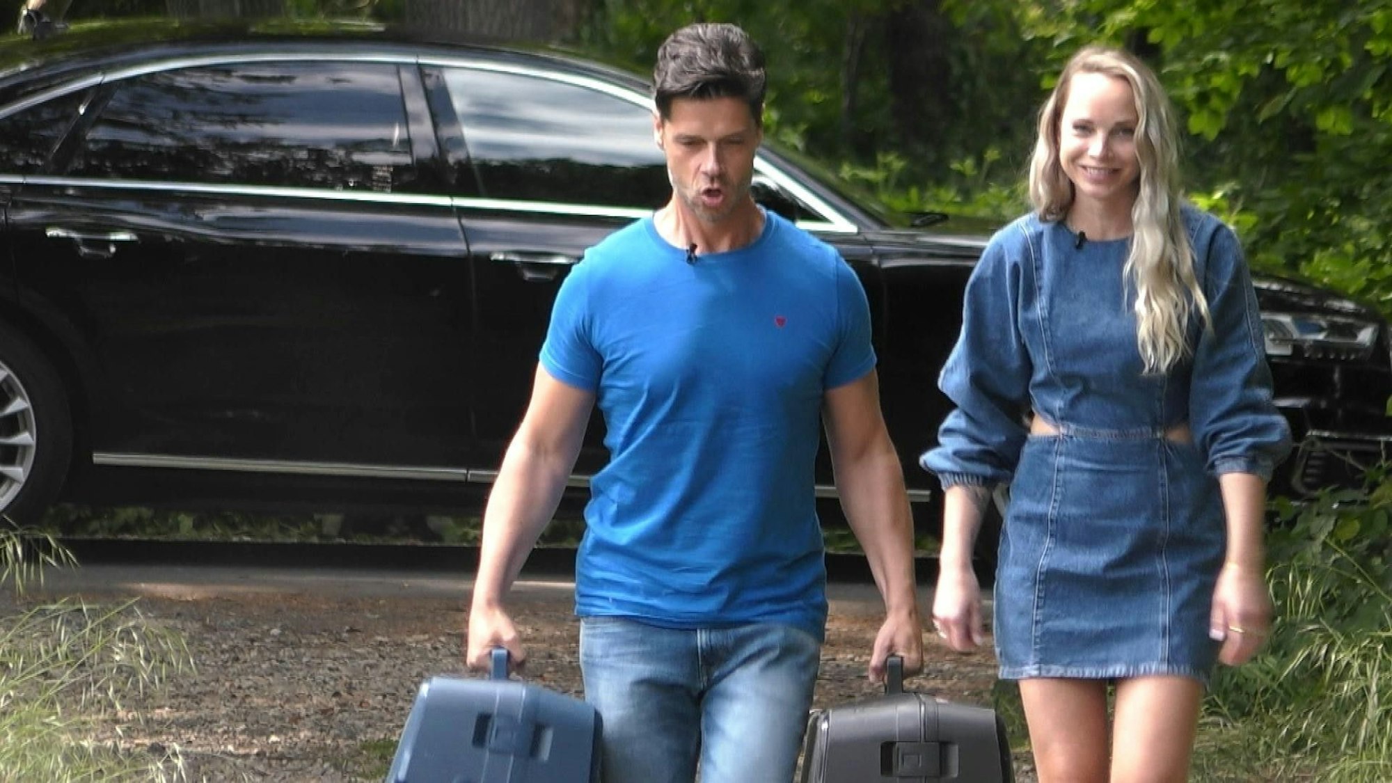 Stephen und Katharina Dürr, hier bei ihrer Ankunft im „Sommerhaus der Stars“, geben zu, nicht immer ehrlich mit RTL gewesen zu sein.