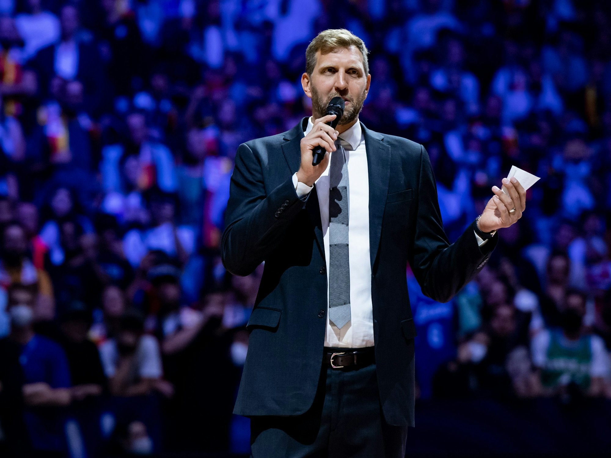 Basketball-Legende Dirk Nowitzki bei der EM in Köln.