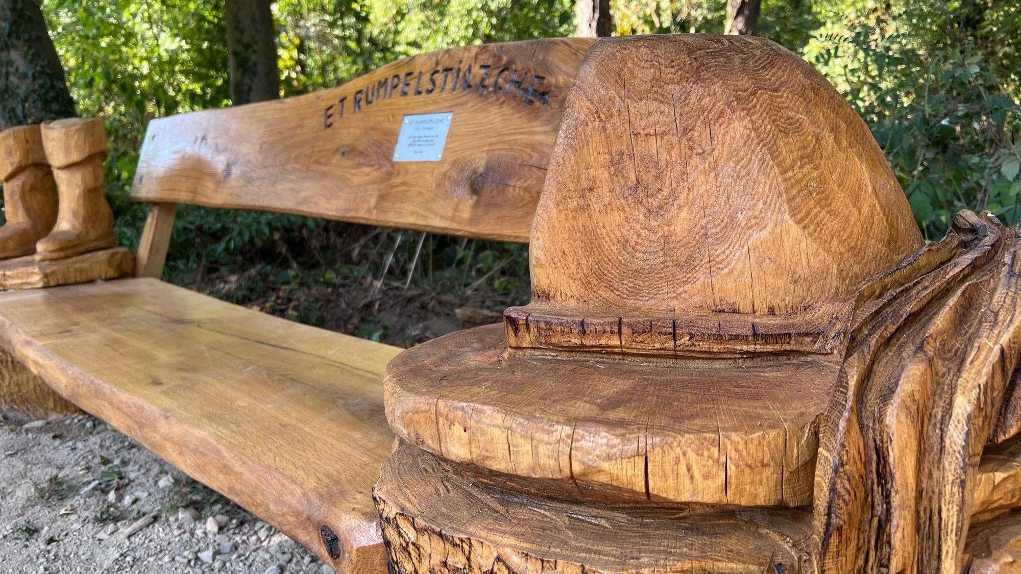 Neue Rumpelbank im Wildpark Dünnwald.